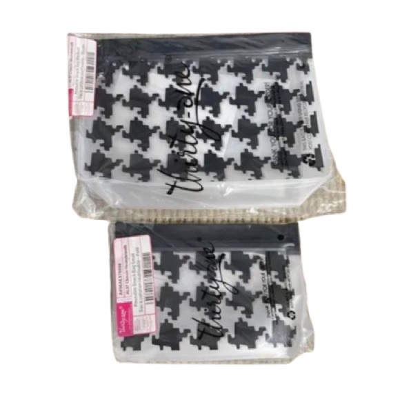 RETIRED Houndstooth Check reusable snack bags by Thirty-One - Picture 3 of 4
